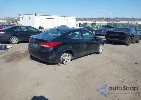 2013 Hyundai Elantra Gls z USA, uszkodzony, nr VIN KMHDH4AE9DU867838